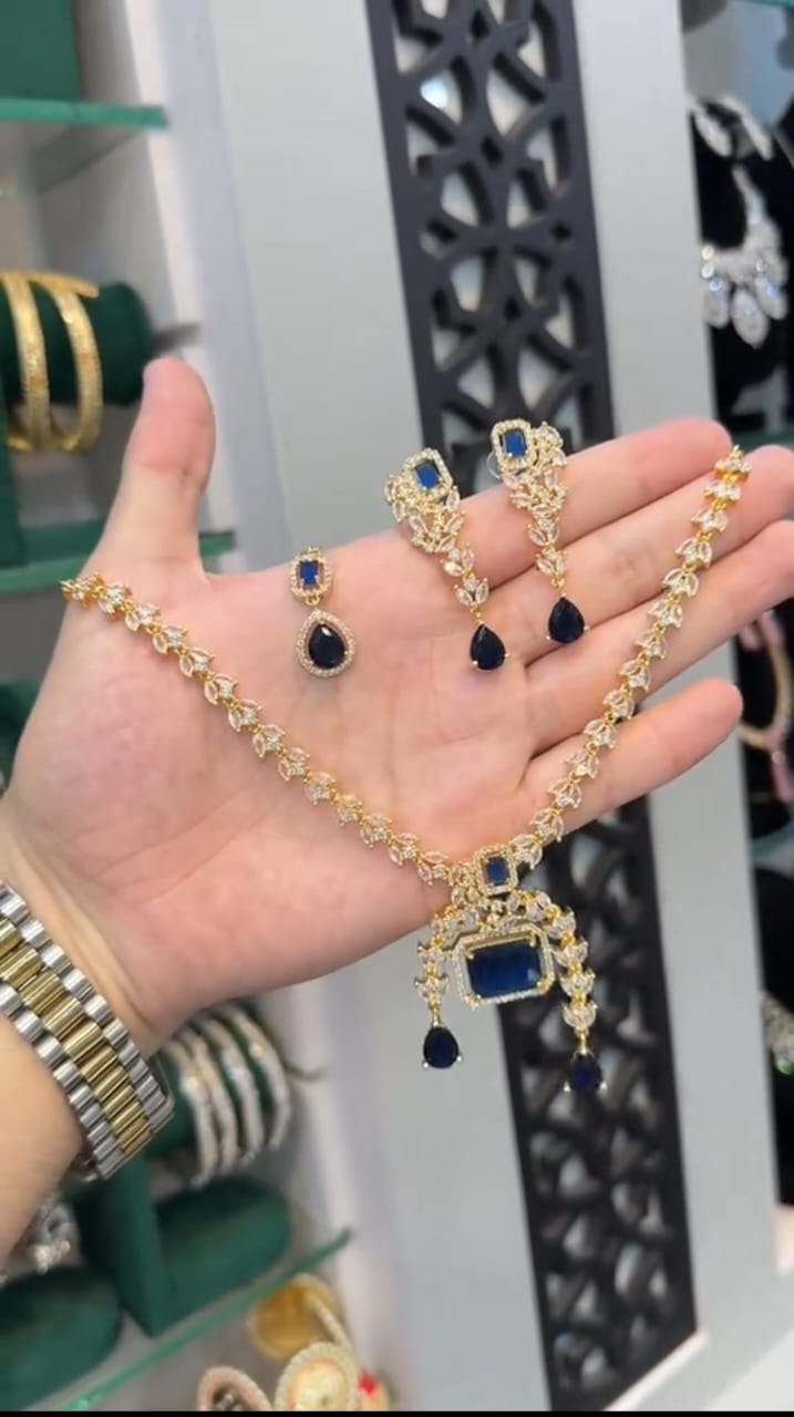 Zircon Elegant Set