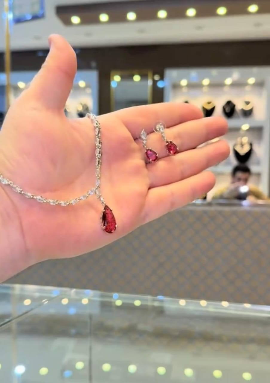 American Zircon Stone Necklace Set