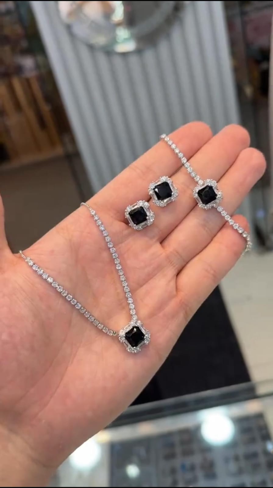 Zircon Stone Necklace Set