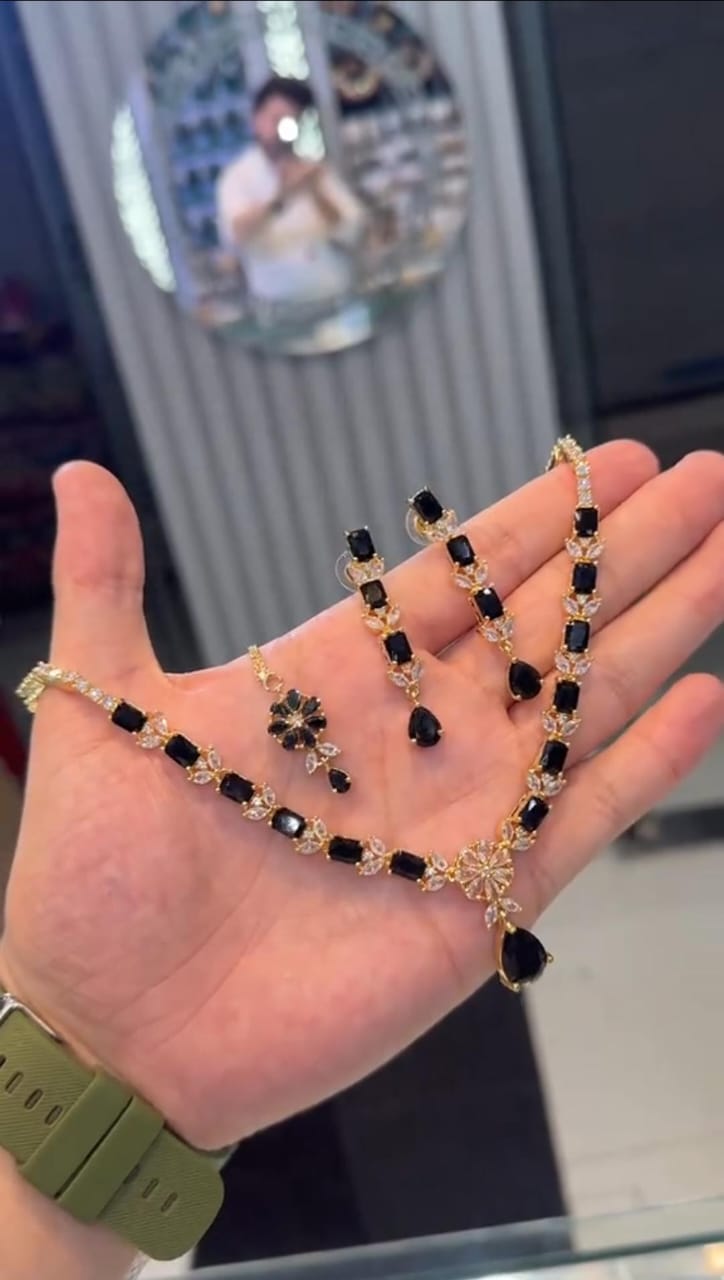 Zircon Necklace Set